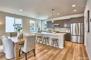 18525 SE 271st Pl, Covington, WA 98042 - Photo 3