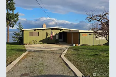 1577 Country Club Drive, Camano Island, WA 98282 - Photo 1