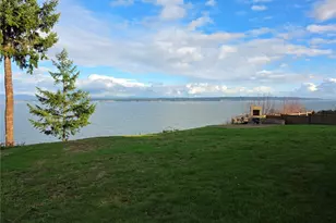 1577 Country Club Dr, Camano Island, WA 98282 - Photo 5