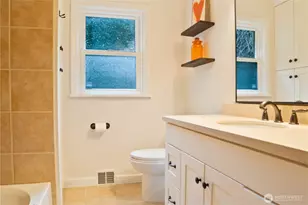 3010 12th Ave W, Seattle, WA 98119 - Photo 13