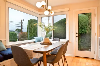 3010 12th Avenue W, Seattle, WA 98119 - Photo 5