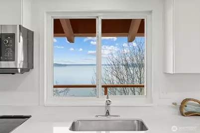 123 S 216th Street, Normandy Park, WA 98198 - Photo 13