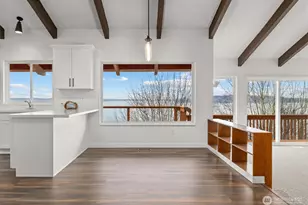 123 S 216th St, Normandy Park, WA 98198 - Photo 5