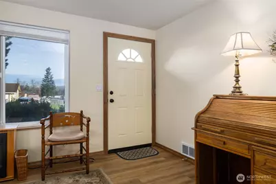 2012 E Belair Drive, Mount Vernon, WA 98273 - Photo 7