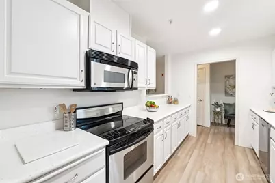 22454 SE 37th Terrace #2345, Issaquah, WA 98029 - Photo 17