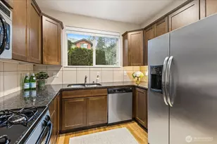 16526 1st Park SE, Bothell, WA 98012 - Photo 7