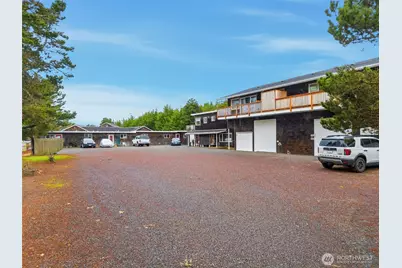 1611 S Ocean Beach Boulevard #8, Long Beach, WA 98631 - Photo 15