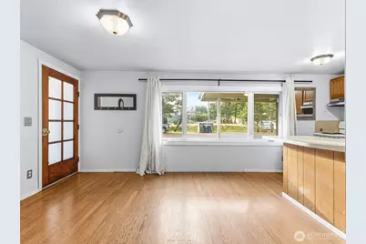 1611 S Ocean Beach Boulevard #8, Long Beach, WA 98631 - Photo 3