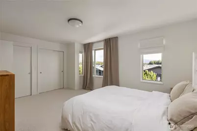 32731 Madrona Avenue SE, Black Diamond, WA 98010 - Photo 25