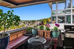 1114 Lakeview Blvd E, Seattle, WA 98102 - Photo 9