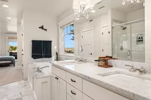 1114 Lakeview Blvd E, Seattle, WA 98102 - Photo 15