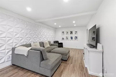 5630 Meeker Drive, Kalama, WA 98625 - Photo 7