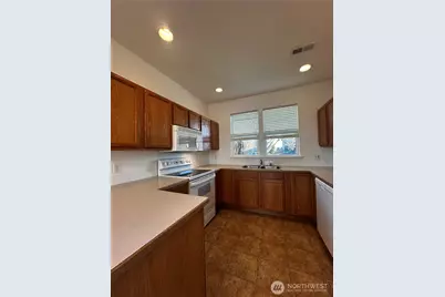 1512 S Husky Drive, Moses Lake, WA 98837 - Photo 9