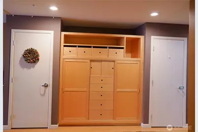 17 W Mercer Street #207, Seattle, WA 98119 - Photo 15