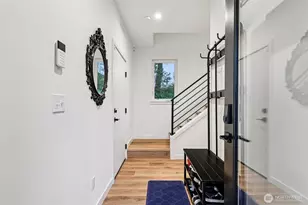 9302 Sturtevant Ave S, Seattle, WA 98118 - Photo 3