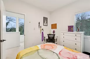 9302 Sturtevant Ave S, Seattle, WA 98118 - Photo 21