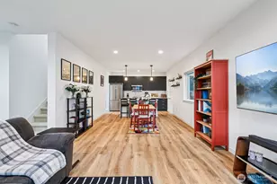 9302 Sturtevant Ave S, Seattle, WA 98118 - Photo 9