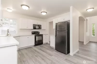 18327 39th Avenue Ct E, Tacoma, WA 98446 - Photo 9