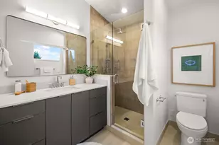 713 B N 70th St, Seattle, WA 98103 - Photo 15