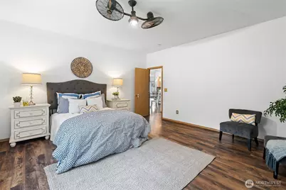 15840 Lawrence Lake Road SE, Yelm, WA 98597 - Photo 21