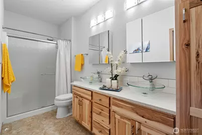 15840 Lawrence Lake Road SE, Yelm, WA 98597 - Photo 27