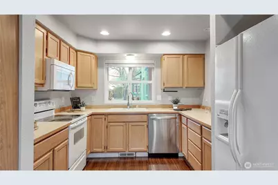 4615 Springfield Lane SE, Lacey, WA 98503 - Photo 3