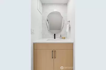 6547 11th Avenue NW #B, Seattle, WA 98117 - Photo 7