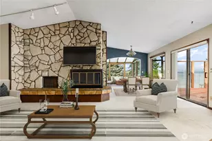 352 Marine Dr, Coupeville, WA 98239 - Photo 9