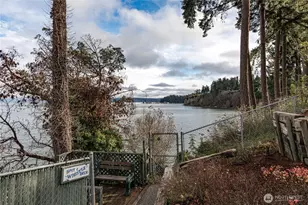 352 Marine Dr, Coupeville, WA 98239 - Photo 33