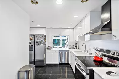 2023 Narrows View Circle NW #B213, Gig Harbor, WA 98335 - Photo 7