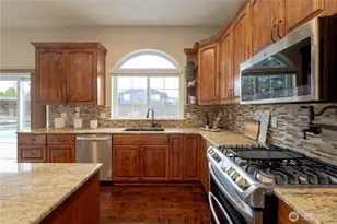 19837 47th Ave NE, Lake Forest Park, WA 98155 - Photo 11