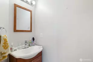 2520 S Ash St, Tacoma, WA 98405 - Photo 13