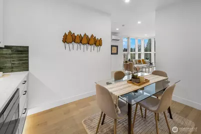 6012 B 35th Avenue NE, Seattle, WA 98115 - Photo 9