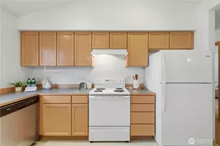 8018 65th Dr NE, Marysville, WA 98270 - Photo 11