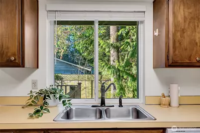 16345 Fremont Place N, Shoreline, WA 98133 - Photo 11