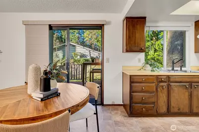 16345 Fremont Place N, Shoreline, WA 98133 - Photo 9