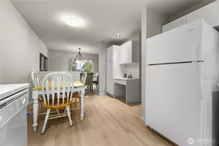 1439 NW 202nd Ln, Shoreline, WA 98177 - Photo 11