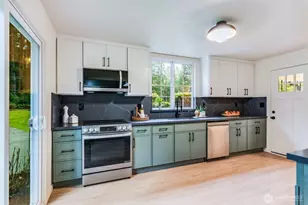 30 E Restful Rd, Grapeview, WA 98546 - Photo 5