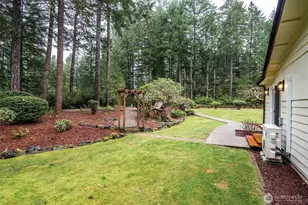 30 E Restful Rd, Grapeview, WA 98546 - Photo 25