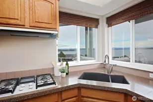 4694 Wrightsman Pl, Clinton, WA 98236 - Photo 7