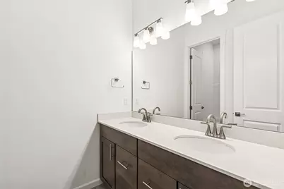 327 Crested Butte Boulevard #49, Mount Vernon, WA 98273 - Photo 9