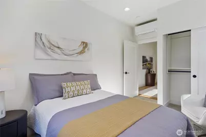 9015 14th Avenue SW, Seattle, WA 98106 - Photo 5