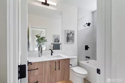 9015 14th Avenue SW, Seattle, WA 98106 - Photo 9