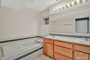 126 Cormorant Dr, Steilacoom, WA 98388 - Photo 23