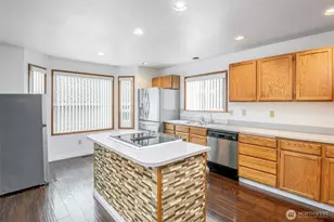 1211 SW 346th St, Federal Way, WA 98023 - Photo 11