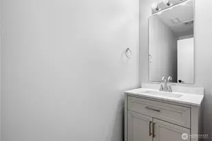 2742 SE 4th St, Renton, WA 98056 - Photo 9