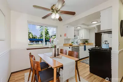 7528 Blackbird, Bremerton, WA 98311 - Photo 9