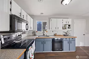 122 S 8th, McCleary, WA 98557 - Photo 11