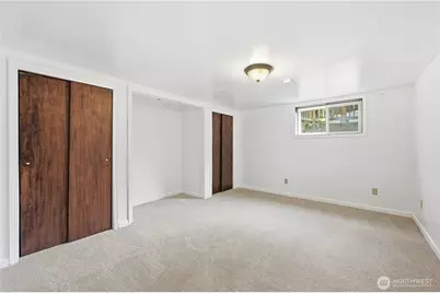 11805 3rd Avenue S, Seattle, WA 98168 - Photo 35