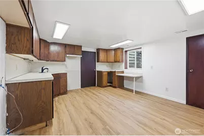 11805 3rd Avenue S, Seattle, WA 98168 - Photo 31